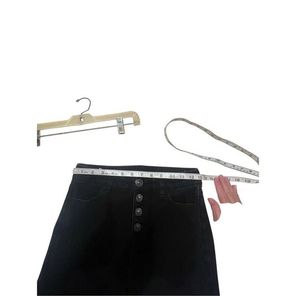 American Eagle Black Button Fly-Curvry-Hi Rise-Crop Jegging Sz 4 - Picture 6 of 9